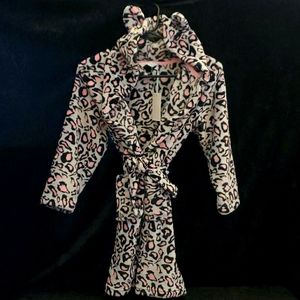 Girls cheetah print robe
